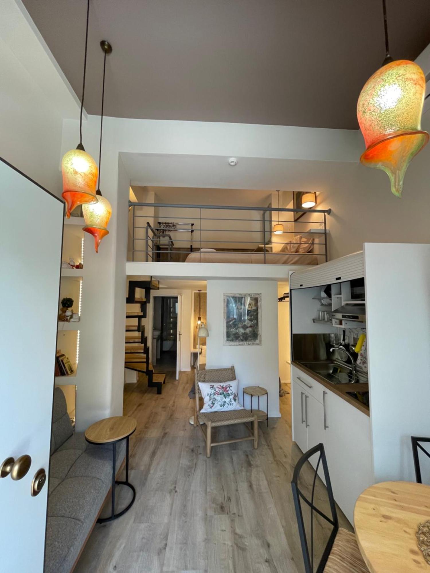 Elizabeth'S Loft Apartment เทสซาโลนิกิ ภายนอก รูปภาพ