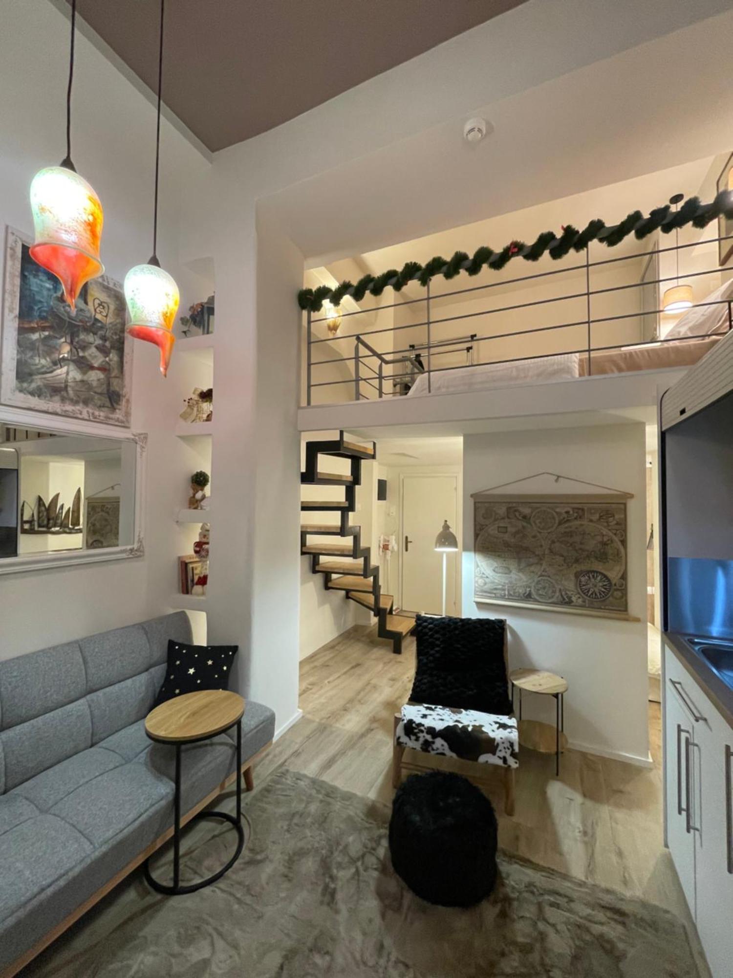 Elizabeth'S Loft Apartment เทสซาโลนิกิ ภายนอก รูปภาพ